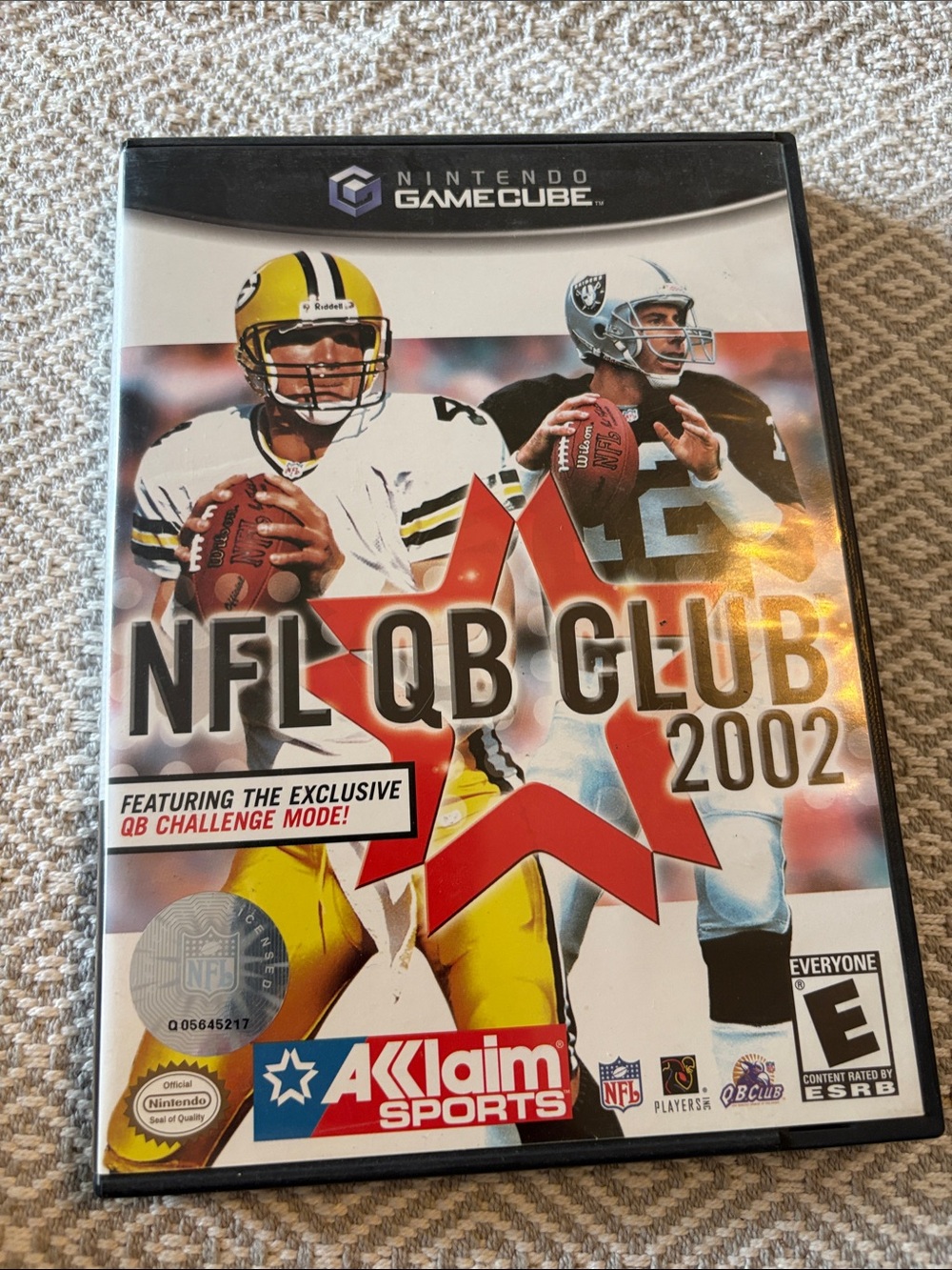 Nintendo NFL QB Club 2002 — Black, White, Yellow, Red